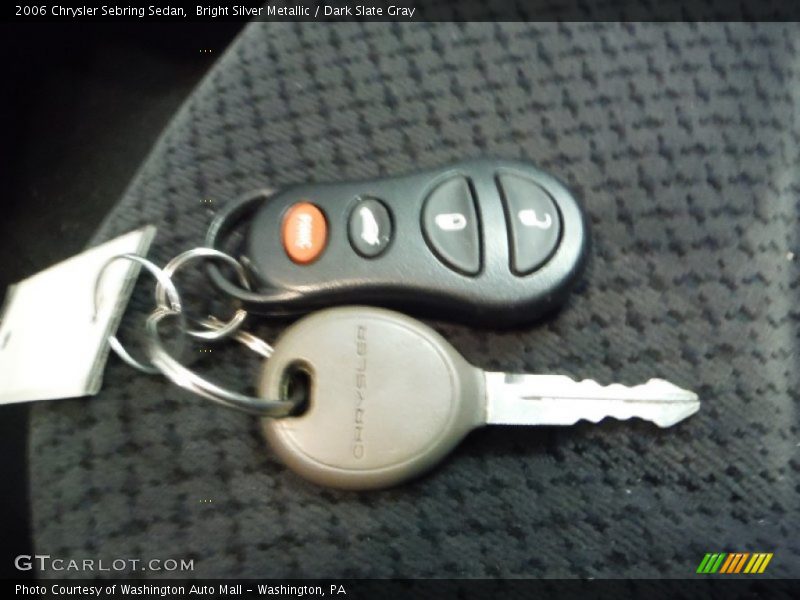 Bright Silver Metallic / Dark Slate Gray 2006 Chrysler Sebring Sedan