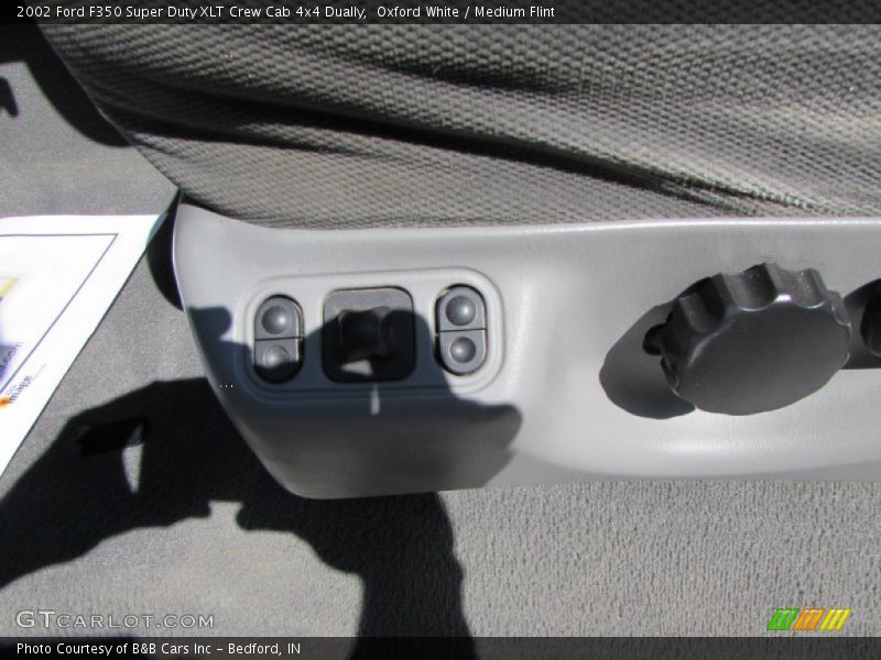 Oxford White / Medium Flint 2002 Ford F350 Super Duty XLT Crew Cab 4x4 Dually