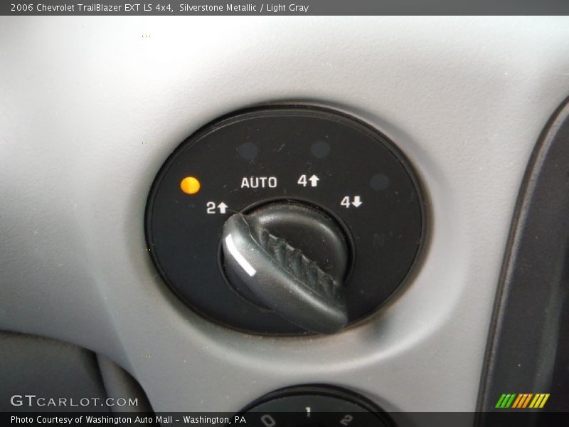 Silverstone Metallic / Light Gray 2006 Chevrolet TrailBlazer EXT LS 4x4