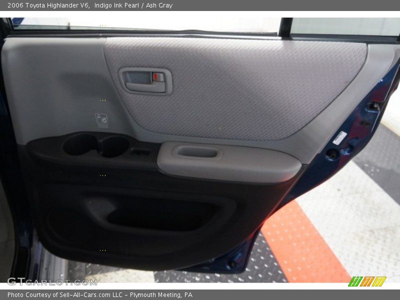 Indigo Ink Pearl / Ash Gray 2006 Toyota Highlander V6