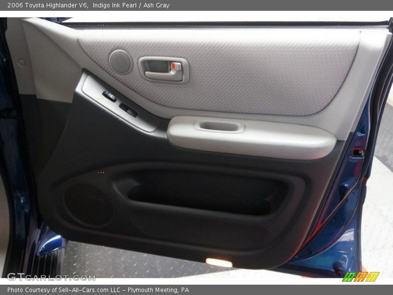 Indigo Ink Pearl / Ash Gray 2006 Toyota Highlander V6