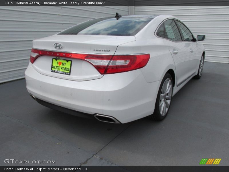 Diamond White Pearl / Graphite Black 2015 Hyundai Azera