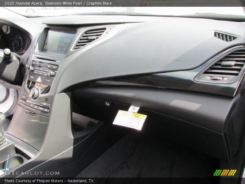 Diamond White Pearl / Graphite Black 2015 Hyundai Azera