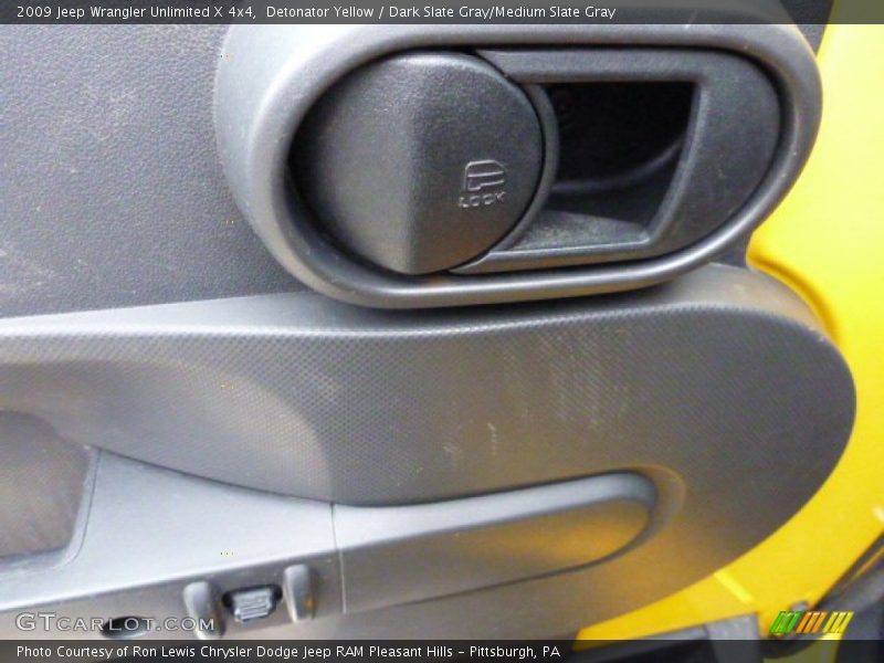Detonator Yellow / Dark Slate Gray/Medium Slate Gray 2009 Jeep Wrangler Unlimited X 4x4