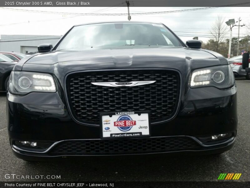 Gloss Black / Black 2015 Chrysler 300 S AWD