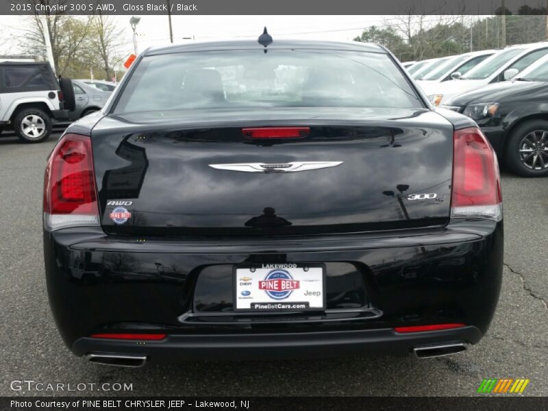 Gloss Black / Black 2015 Chrysler 300 S AWD