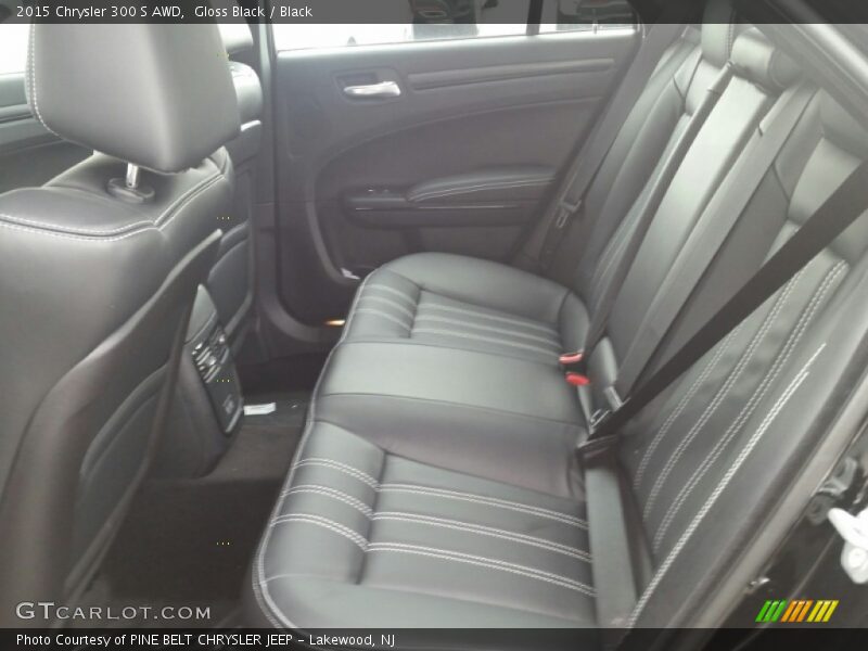 Gloss Black / Black 2015 Chrysler 300 S AWD
