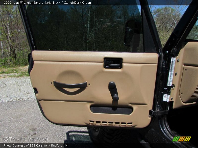 Black / Camel/Dark Green 1999 Jeep Wrangler Sahara 4x4