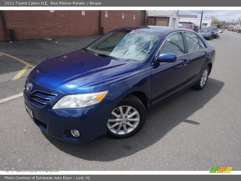 Blue Ribbon Metallic / Bisque 2011 Toyota Camry XLE