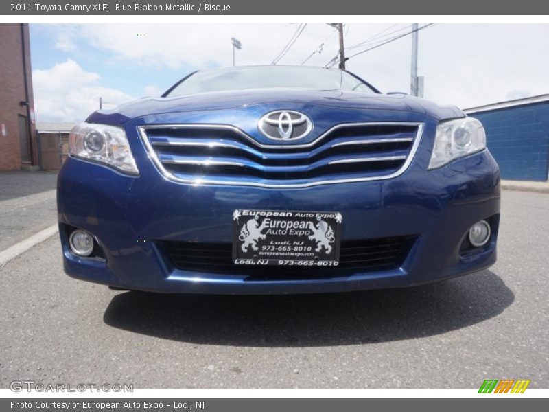 Blue Ribbon Metallic / Bisque 2011 Toyota Camry XLE