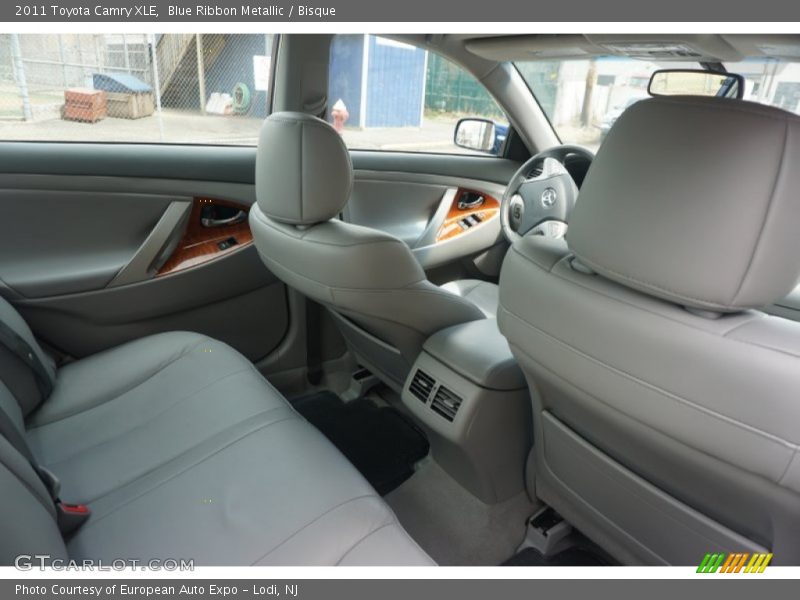 Blue Ribbon Metallic / Bisque 2011 Toyota Camry XLE