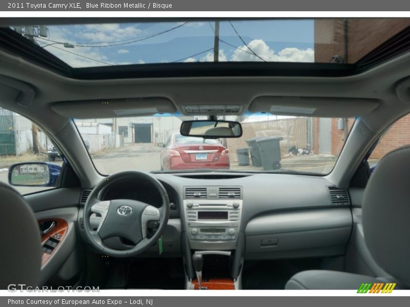 Blue Ribbon Metallic / Bisque 2011 Toyota Camry XLE