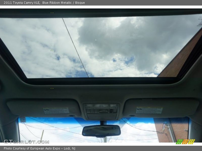 Blue Ribbon Metallic / Bisque 2011 Toyota Camry XLE