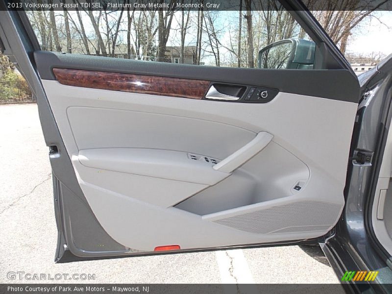 Platinum Gray Metallic / Moonrock Gray 2013 Volkswagen Passat TDI SEL