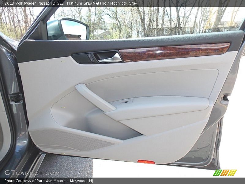 Platinum Gray Metallic / Moonrock Gray 2013 Volkswagen Passat TDI SEL