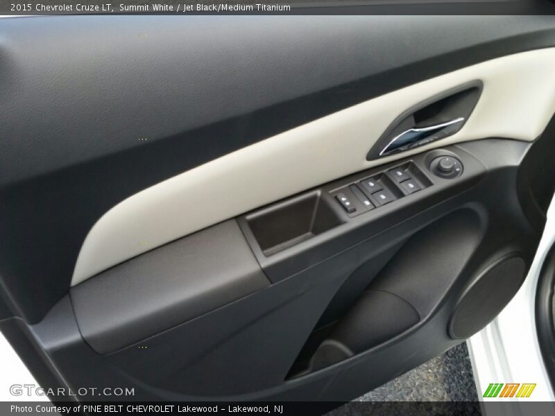 Summit White / Jet Black/Medium Titanium 2015 Chevrolet Cruze LT