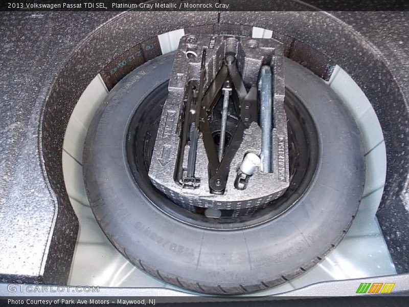 Platinum Gray Metallic / Moonrock Gray 2013 Volkswagen Passat TDI SEL
