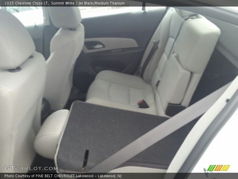 Summit White / Jet Black/Medium Titanium 2015 Chevrolet Cruze LT