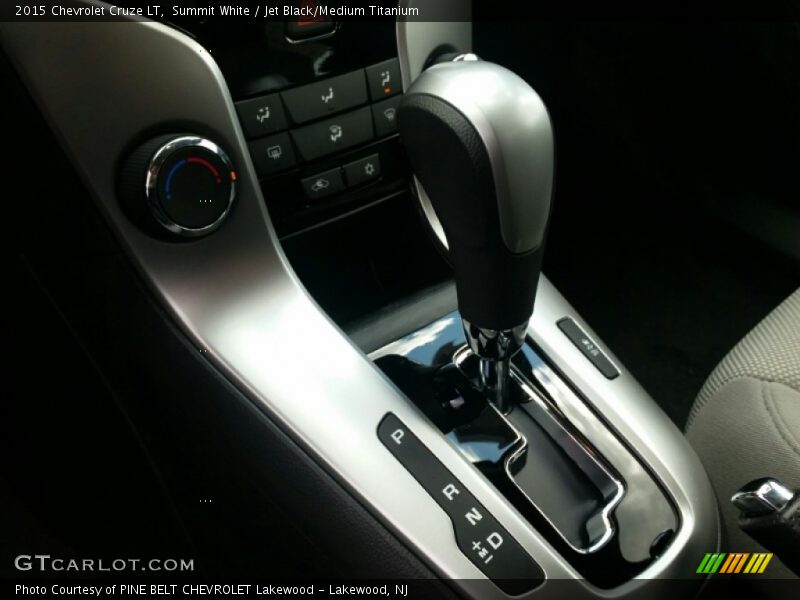Summit White / Jet Black/Medium Titanium 2015 Chevrolet Cruze LT