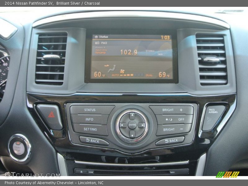 Brilliant Silver / Charcoal 2014 Nissan Pathfinder SV