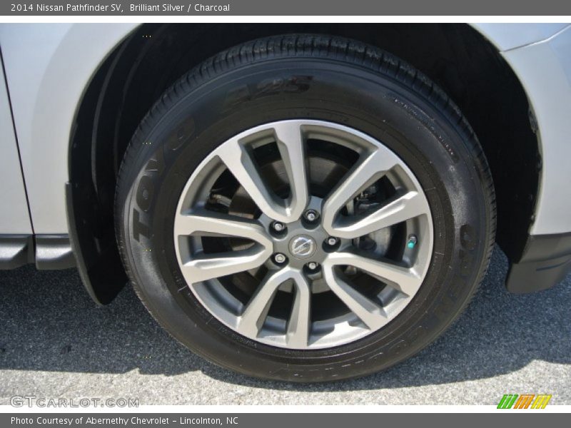 Brilliant Silver / Charcoal 2014 Nissan Pathfinder SV