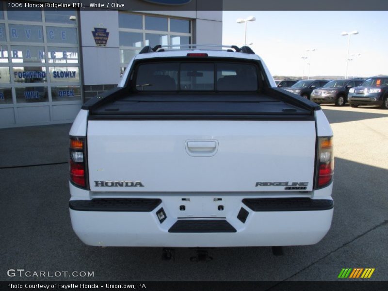 White / Olive 2006 Honda Ridgeline RTL