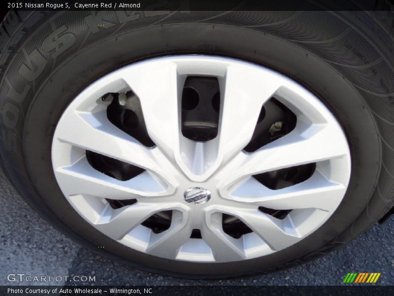 Cayenne Red / Almond 2015 Nissan Rogue S