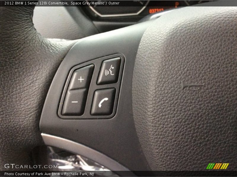 Controls of 2012 1 Series 128i Convertible