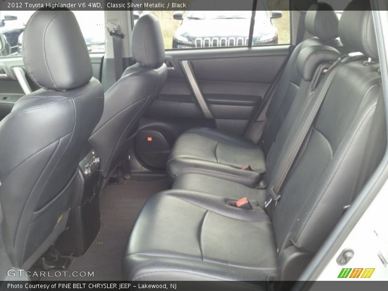 Classic Silver Metallic / Black 2012 Toyota Highlander V6 4WD