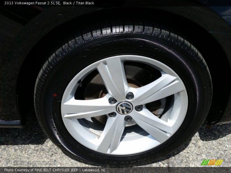 Black / Titan Black 2013 Volkswagen Passat 2.5L SE