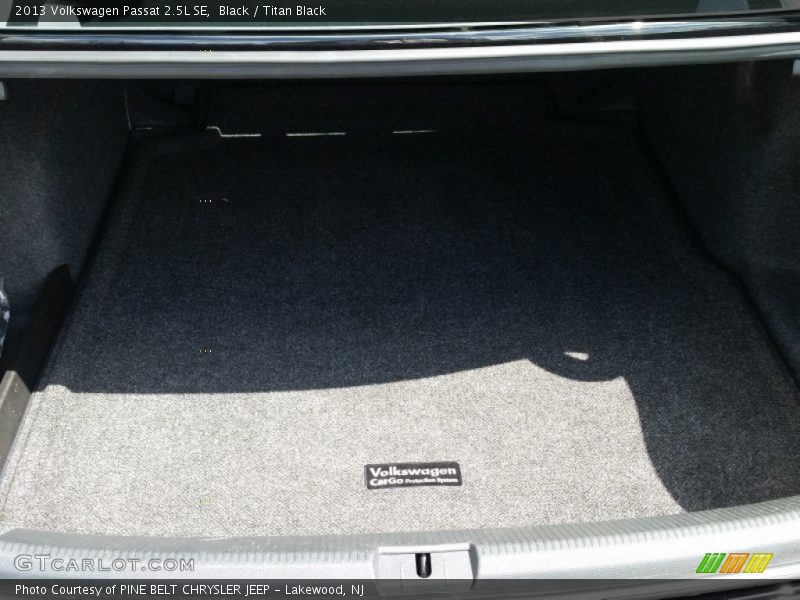 Black / Titan Black 2013 Volkswagen Passat 2.5L SE