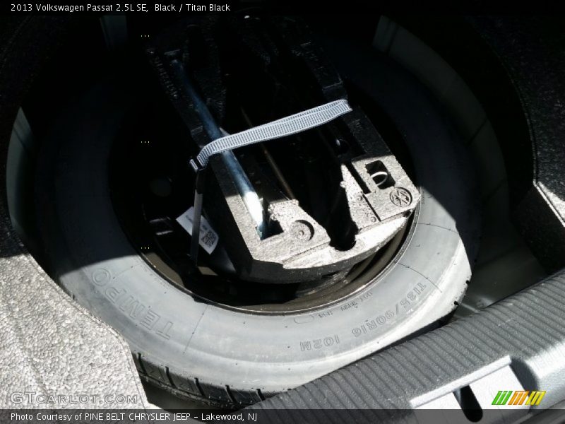 Black / Titan Black 2013 Volkswagen Passat 2.5L SE