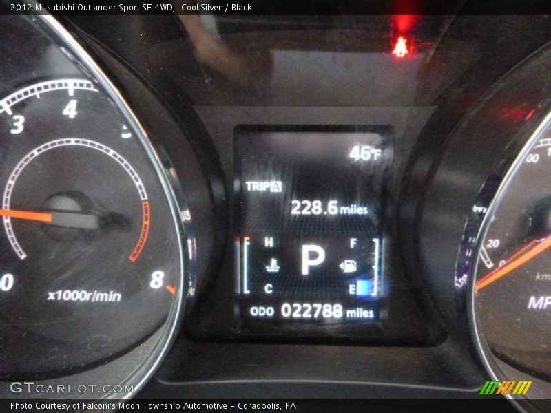 Cool Silver / Black 2012 Mitsubishi Outlander Sport SE 4WD