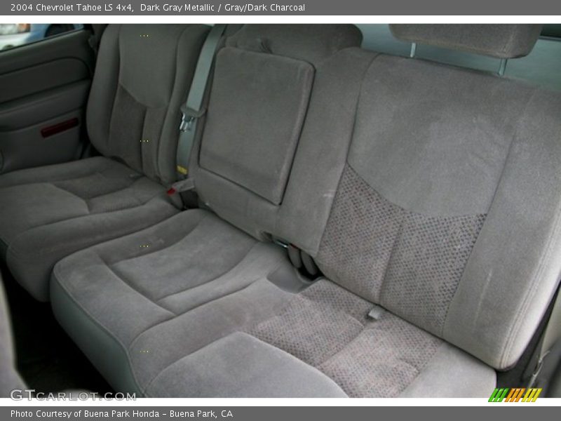 Dark Gray Metallic / Gray/Dark Charcoal 2004 Chevrolet Tahoe LS 4x4