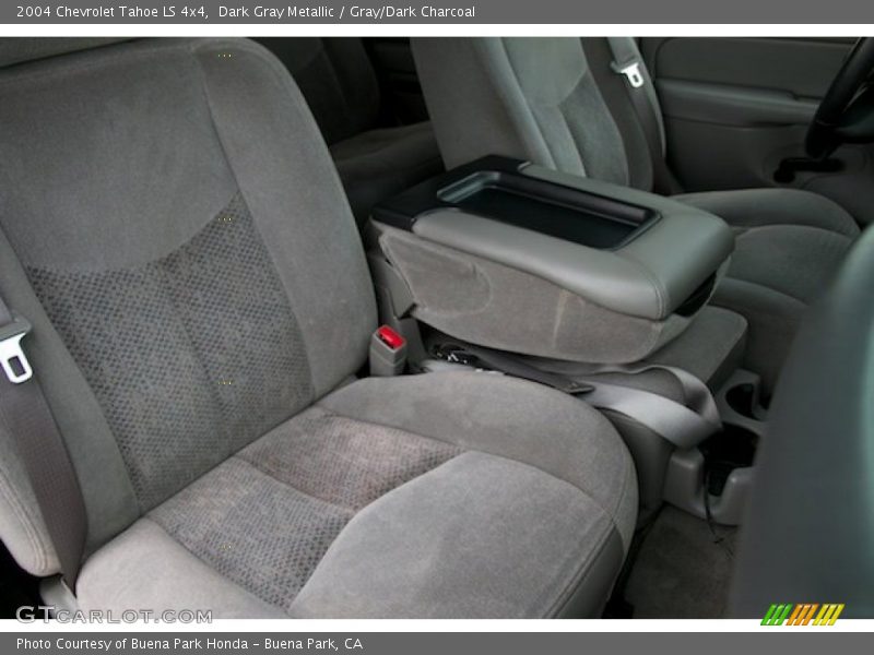 Dark Gray Metallic / Gray/Dark Charcoal 2004 Chevrolet Tahoe LS 4x4