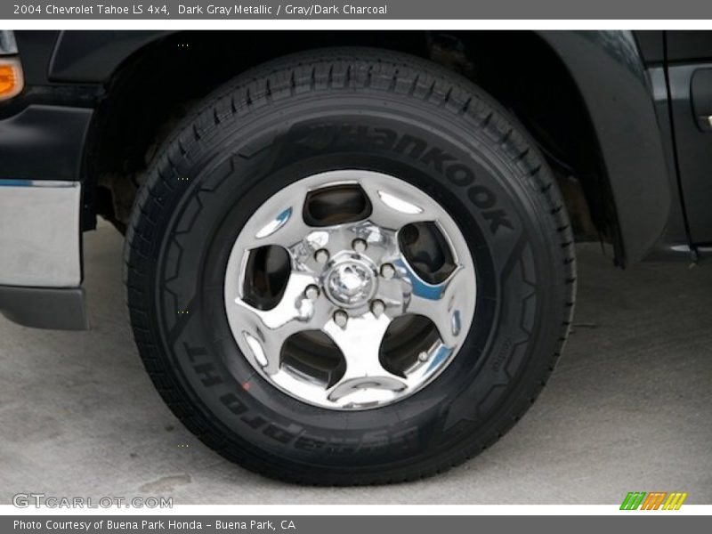 Dark Gray Metallic / Gray/Dark Charcoal 2004 Chevrolet Tahoe LS 4x4