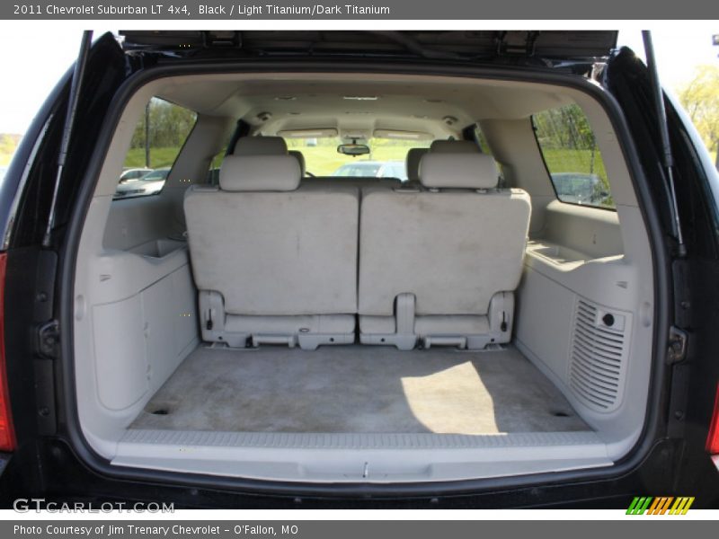 Black / Light Titanium/Dark Titanium 2011 Chevrolet Suburban LT 4x4