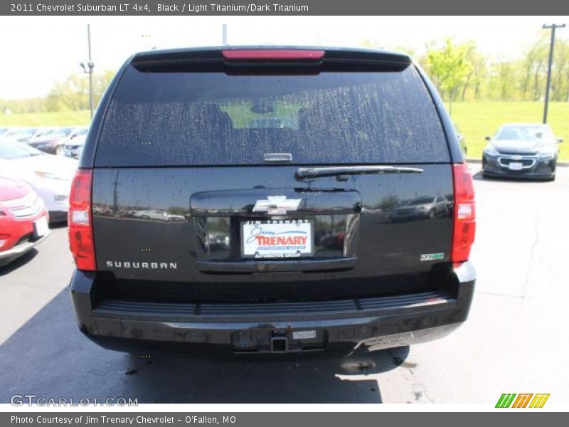Black / Light Titanium/Dark Titanium 2011 Chevrolet Suburban LT 4x4