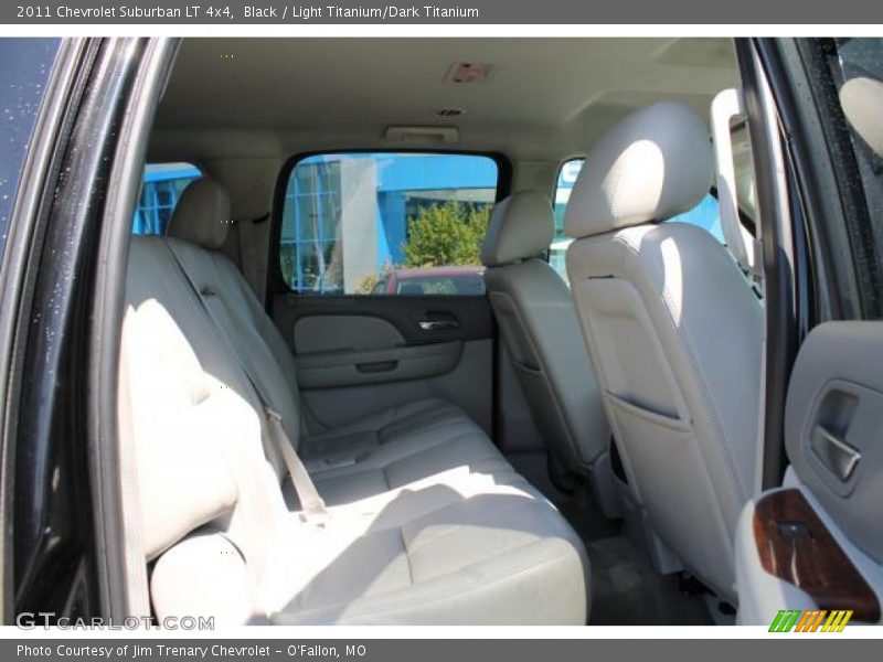 Black / Light Titanium/Dark Titanium 2011 Chevrolet Suburban LT 4x4