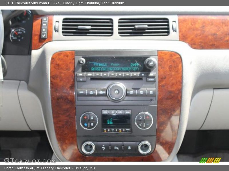 Black / Light Titanium/Dark Titanium 2011 Chevrolet Suburban LT 4x4
