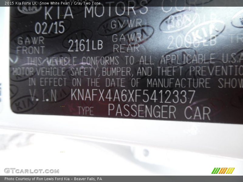 Snow White Pearl / Gray Two Tone 2015 Kia Forte LX
