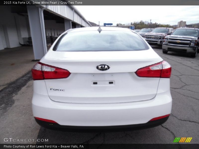 Snow White Pearl / Gray Two Tone 2015 Kia Forte LX