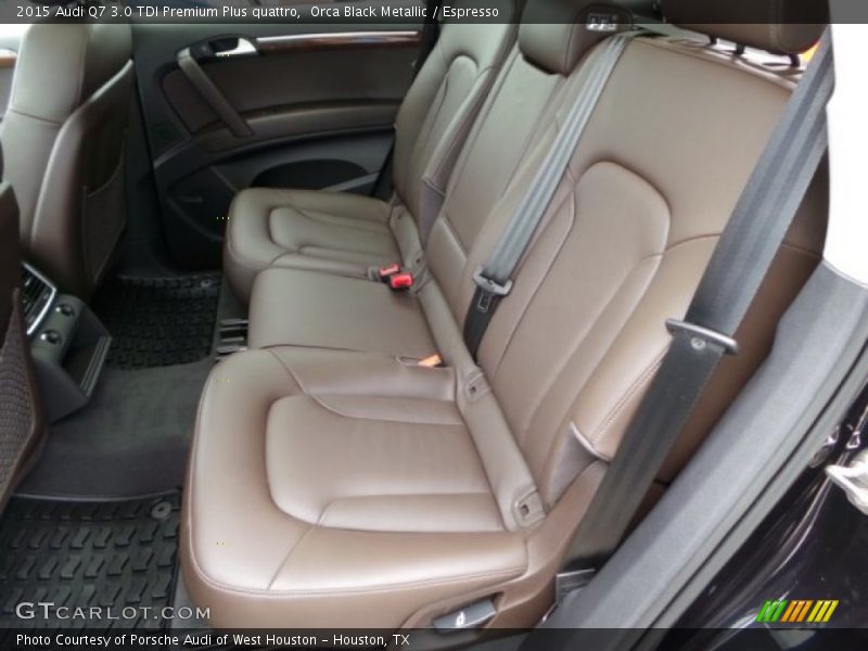 Rear Seat of 2015 Q7 3.0 TDI Premium Plus quattro