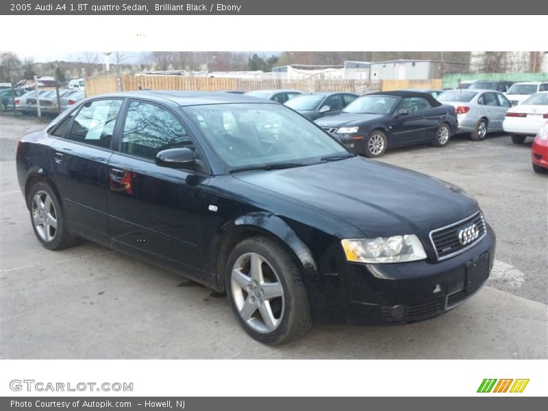 Front 3/4 View of 2005 A4 1.8T quattro Sedan