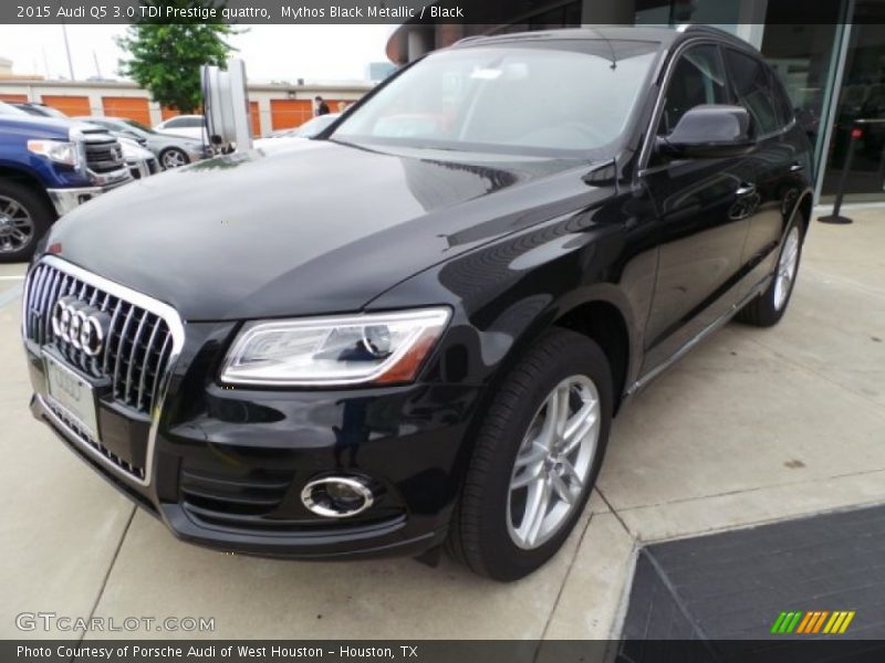 Front 3/4 View of 2015 Q5 3.0 TDI Prestige quattro