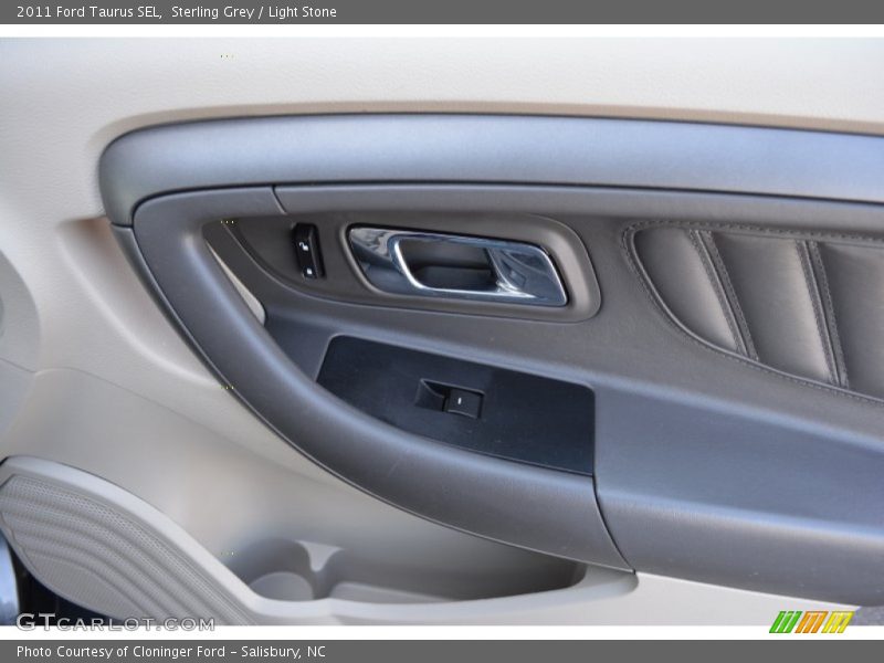 Sterling Grey / Light Stone 2011 Ford Taurus SEL
