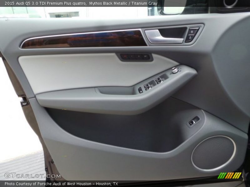 Mythos Black Metallic / Titanium Gray 2015 Audi Q5 3.0 TDI Premium Plus quattro