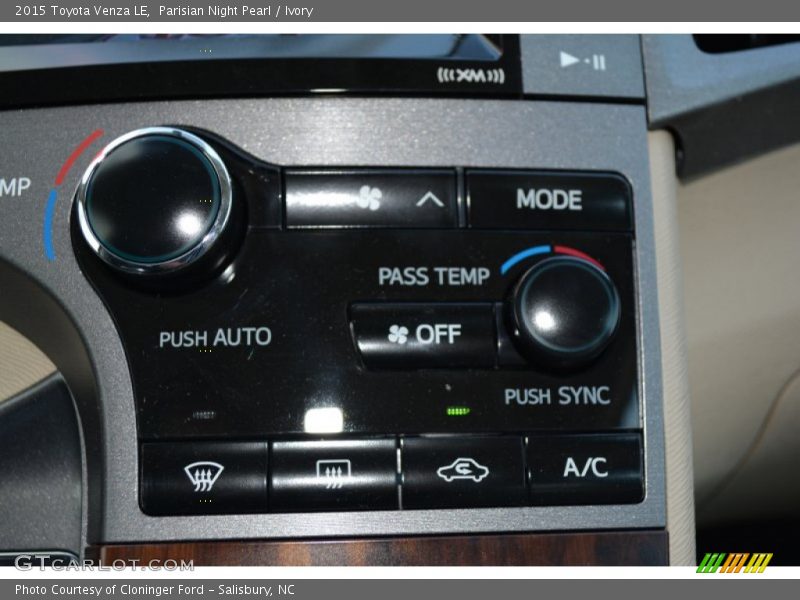 Controls of 2015 Venza LE