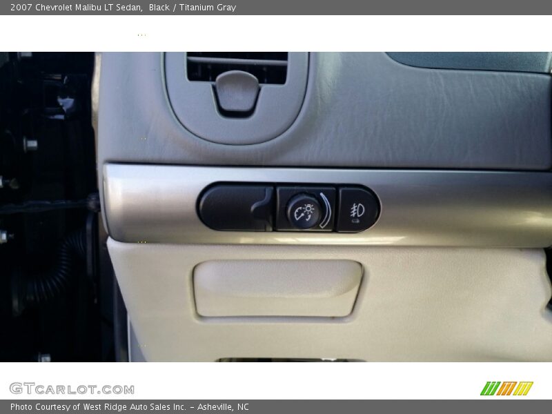 Black / Titanium Gray 2007 Chevrolet Malibu LT Sedan