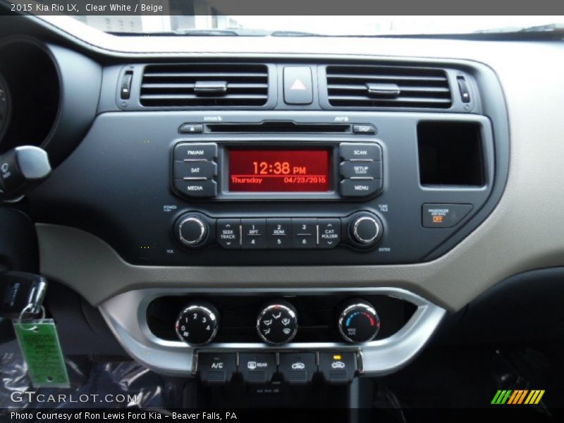 Clear White / Beige 2015 Kia Rio LX